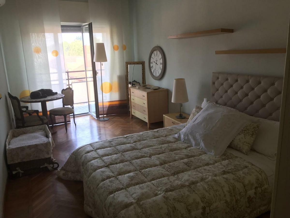 Leoni Charminghouse Apartment Милано Екстериор снимка