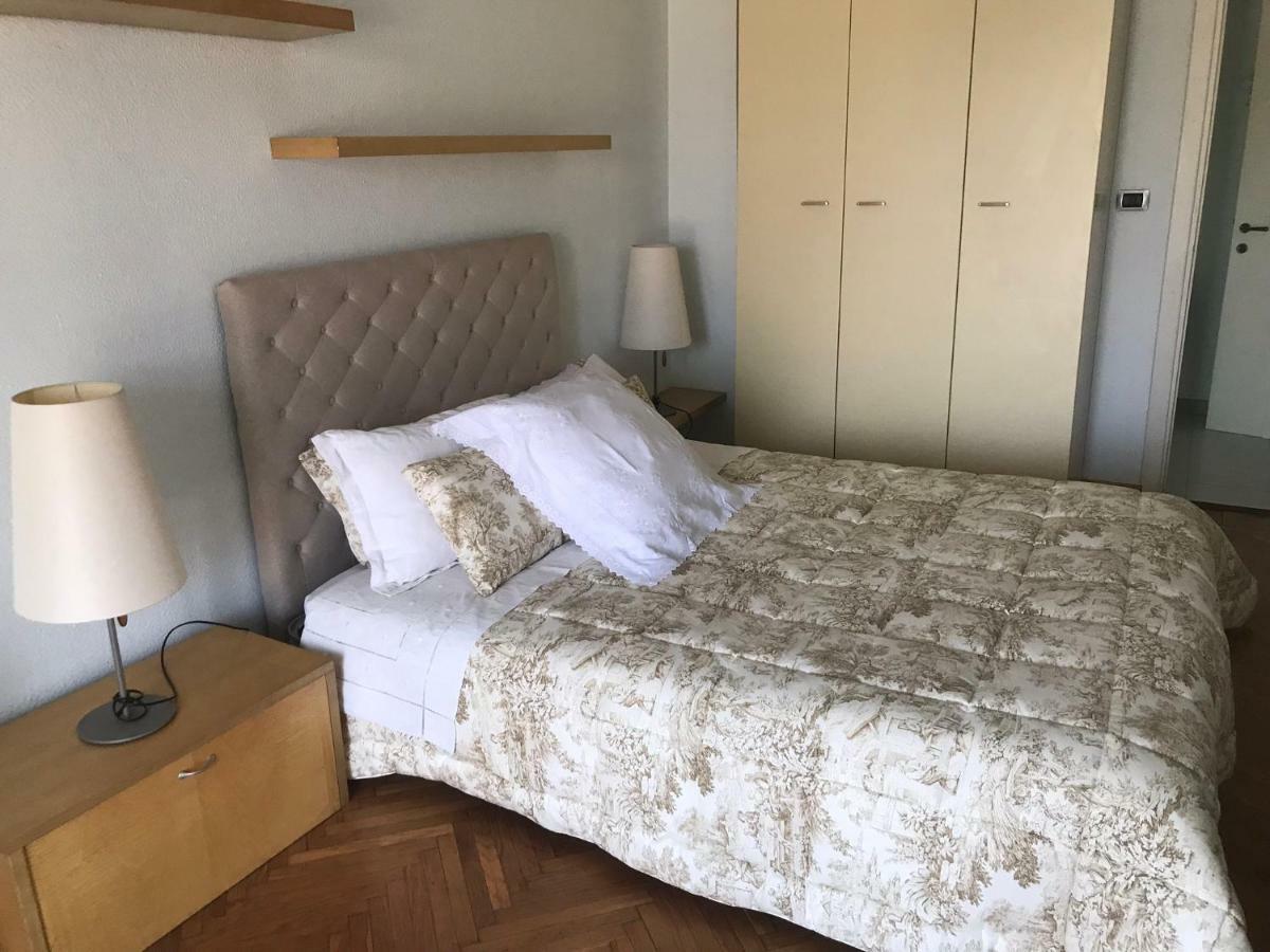 Leoni Charminghouse Apartment Милано Екстериор снимка
