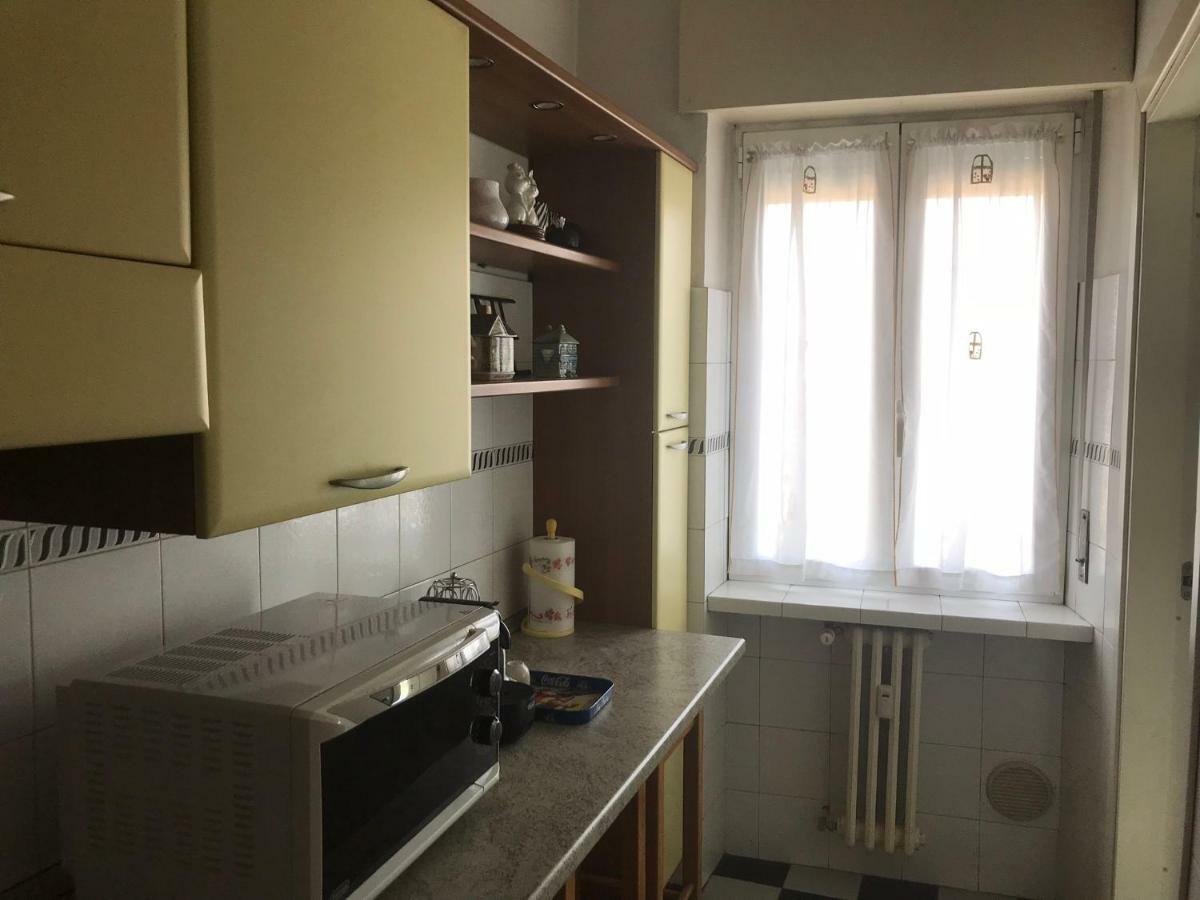 Leoni Charminghouse Apartment Милано Екстериор снимка