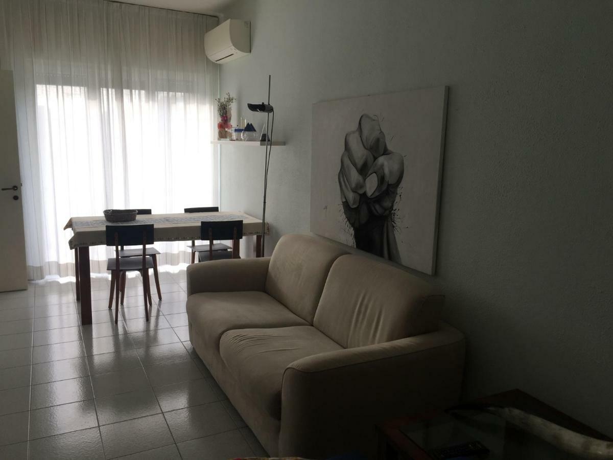 Leoni Charminghouse Apartment Милано Екстериор снимка