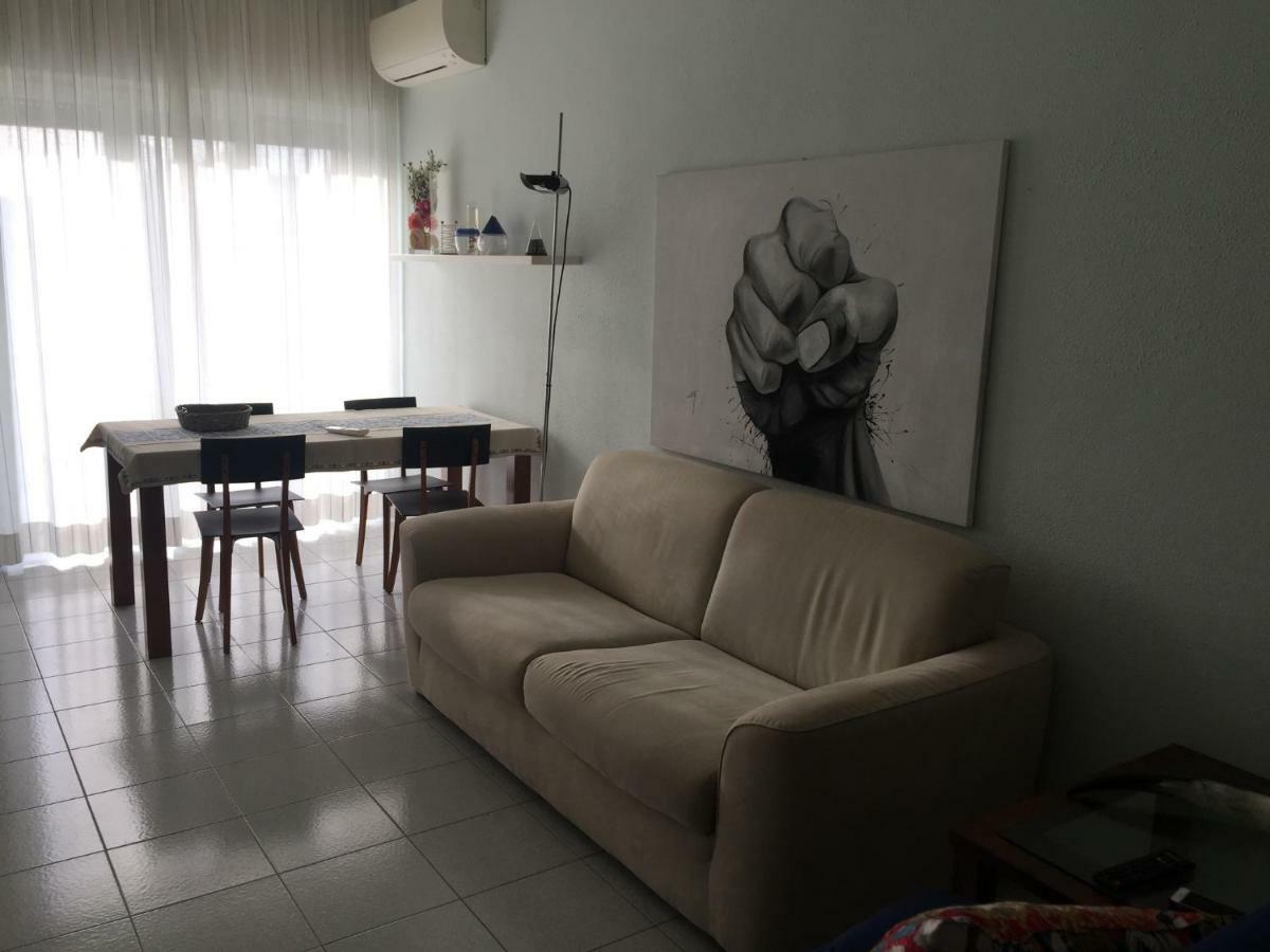 Leoni Charminghouse Apartment Милано Екстериор снимка